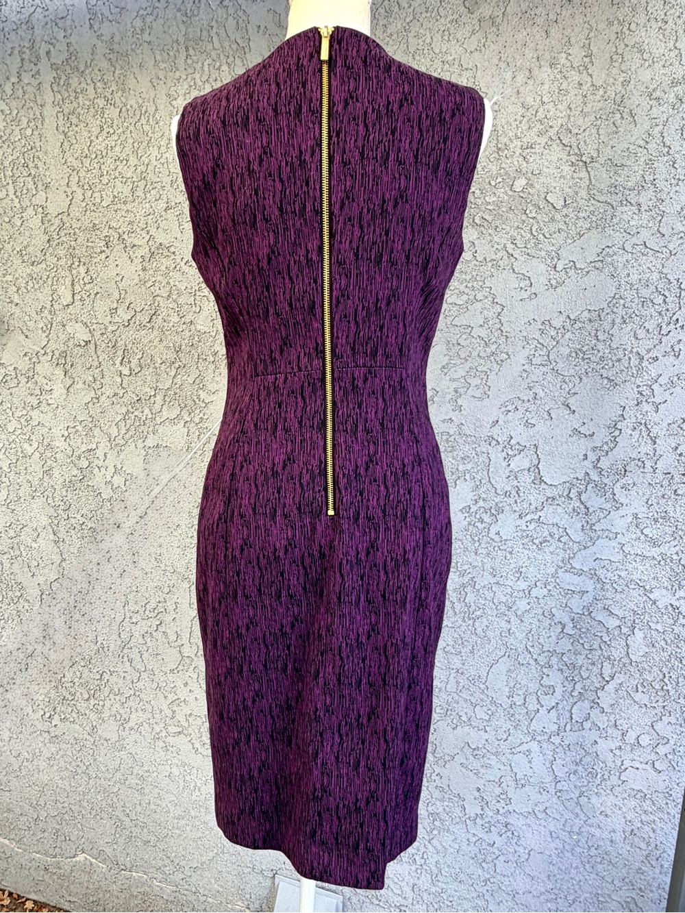 Calvin Klein Sheath Dress Sleeveless Ponte Knit Exposed Back Zip Size 6 - Picture 6 of 12